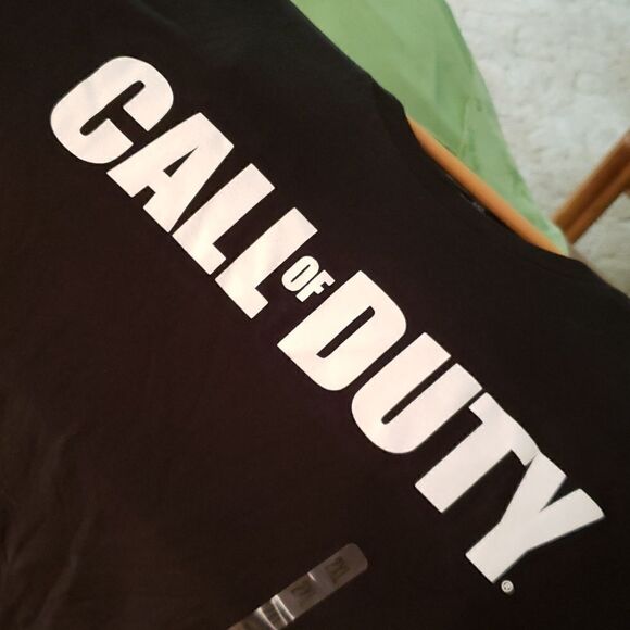 NWT Call of Duty Black T-Shirt Sz 2XL - Picture 2 of 3